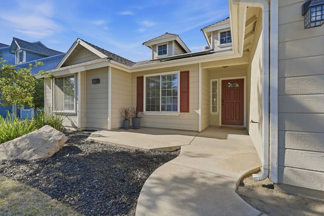 5806 W El Paso, Fresno, CA 93722