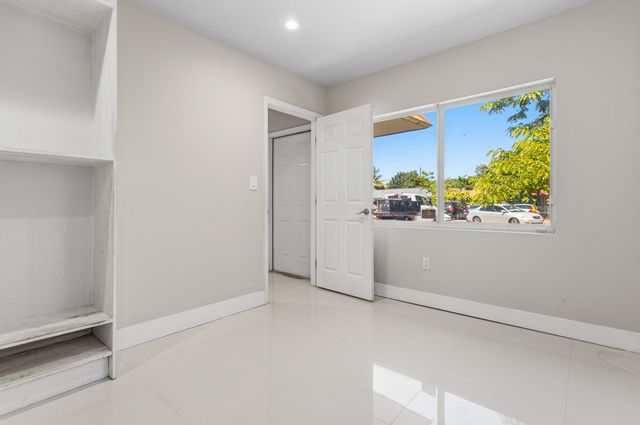 1519-1521 NW 8th Avenue, Fort Lauderdale, FL 33311