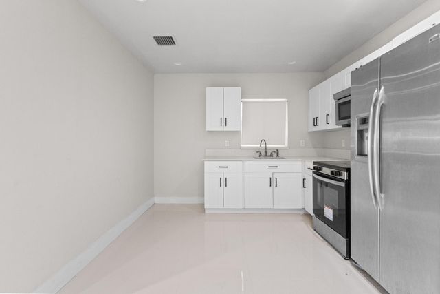 1519-1521 NW 8th Avenue, Fort Lauderdale, FL 33311