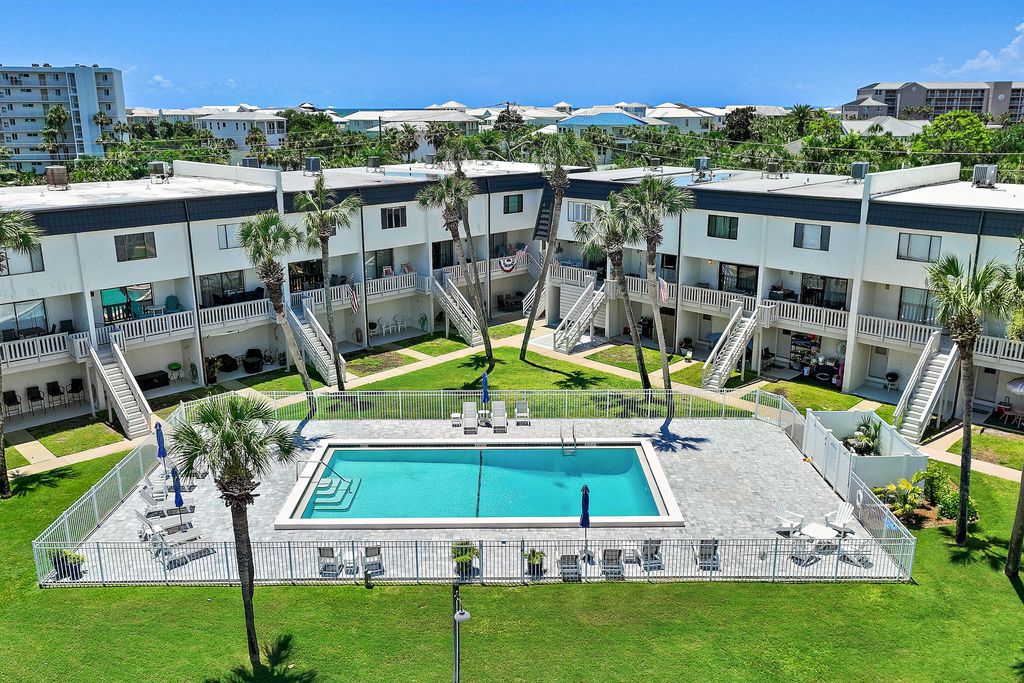 Image 11 of property listing at 501 Gulf Shore Drive UNIT 9, Destin, FL 32541