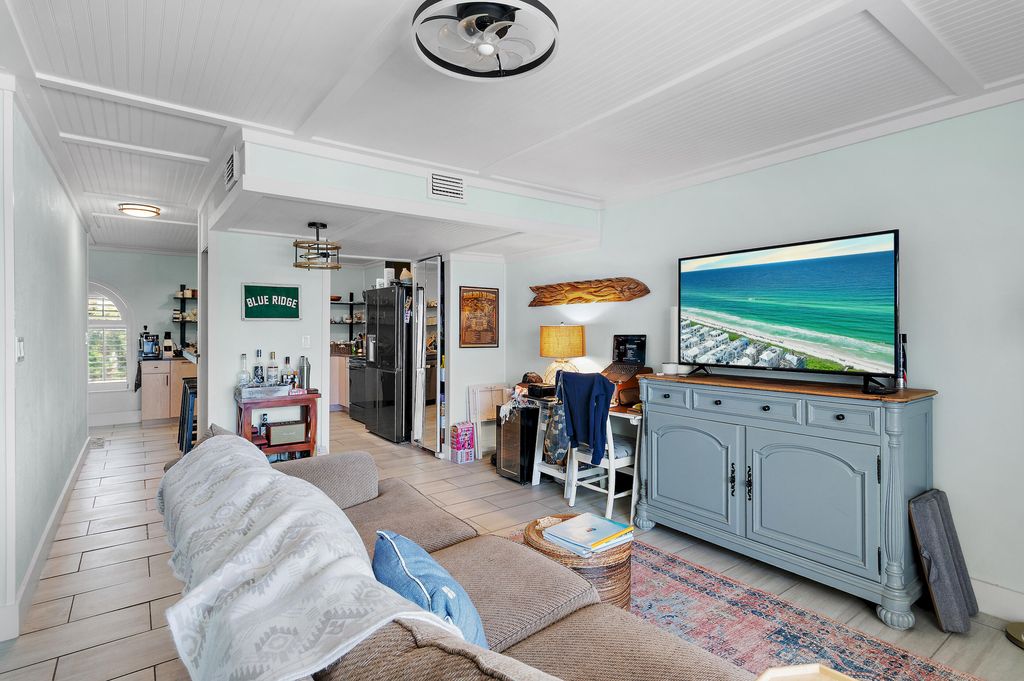Image 3 of property listing at 501 Gulf Shore Drive UNIT 9, Destin, FL 32541