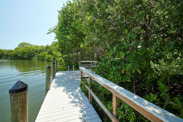 1000 DARTMOUTH DRIVE, Bradenton, FL 34207