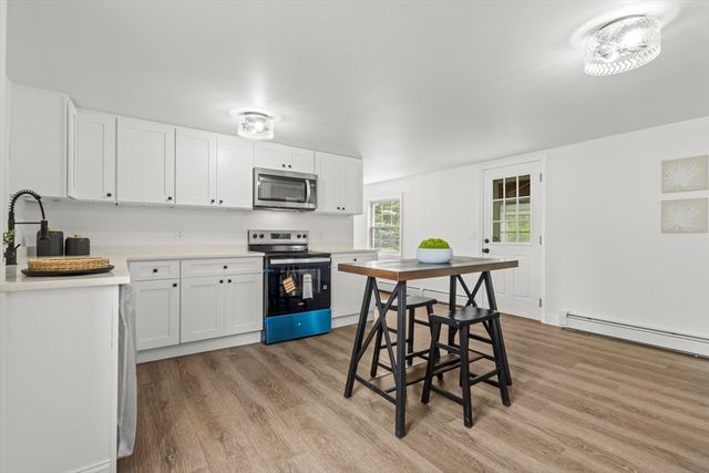 845 Washington St, Easton, MA 02375
