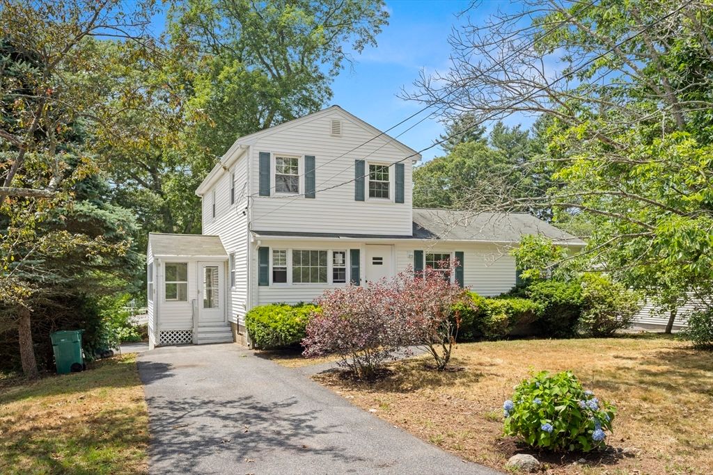 845 Washington St, Easton, MA 02375