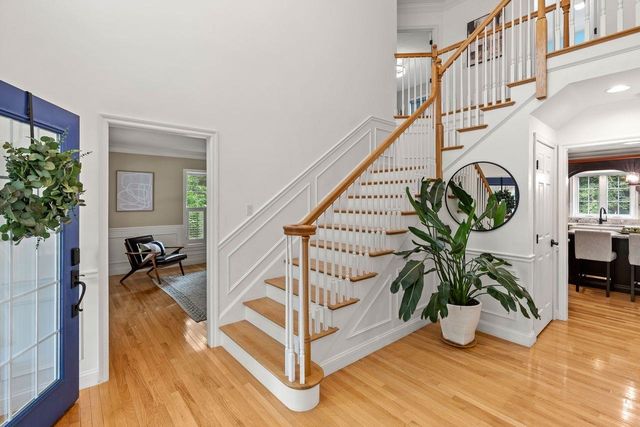 23 Chisholm Farm Drive, Stratham, NH 03885
