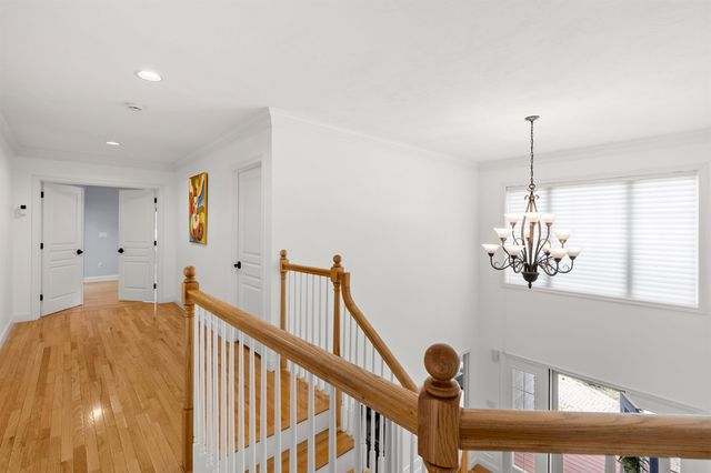 23 Chisholm Farm Drive, Stratham, NH 03885