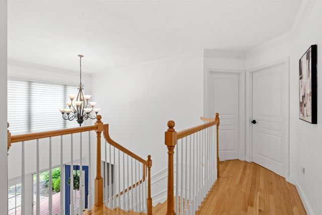 23 Chisholm Farm Drive, Stratham, NH 03885