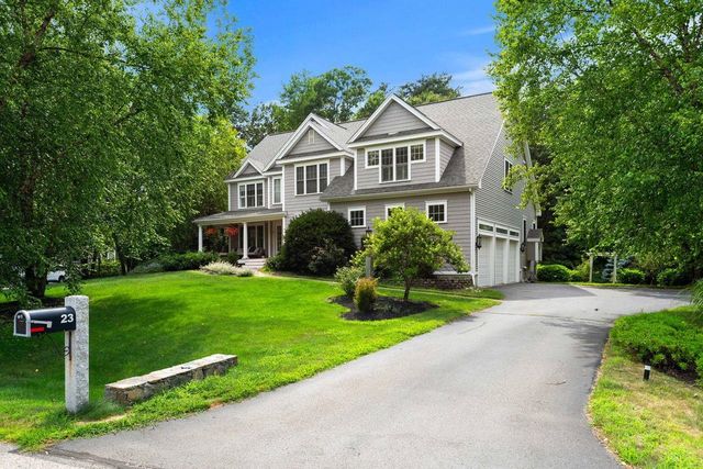 23 Chisholm Farm Drive, Stratham, NH 03885
