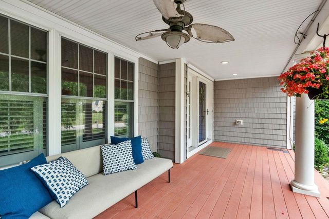 23 Chisholm Farm Drive, Stratham, NH 03885