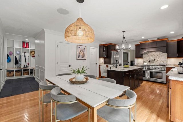 23 Chisholm Farm Drive, Stratham, NH 03885
