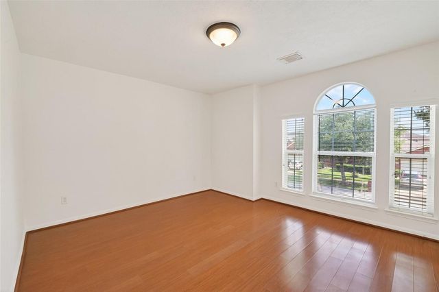 10319 Stanbrook Drive, Houston, TX 77089