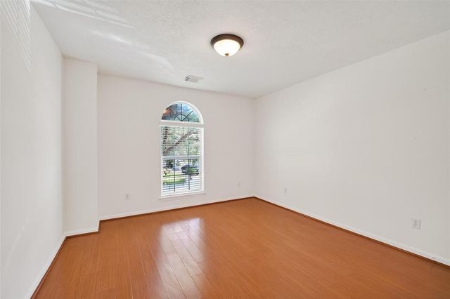 10319 Stanbrook Drive, Houston, TX 77089