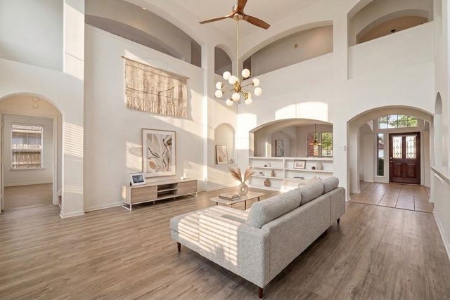 10319 Stanbrook Drive, Houston, TX 77089