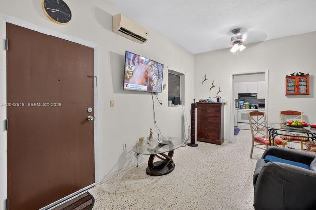 2815 NW 14th Street, Miami, FL 33125