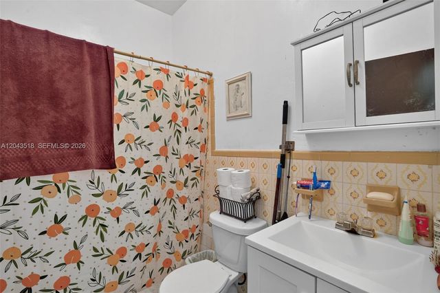 2815 NW 14th Street, Miami, FL 33125
