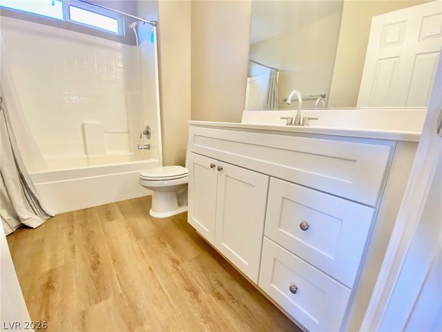 249 Soggy Ruff Way, Las Vegas, NV 89148