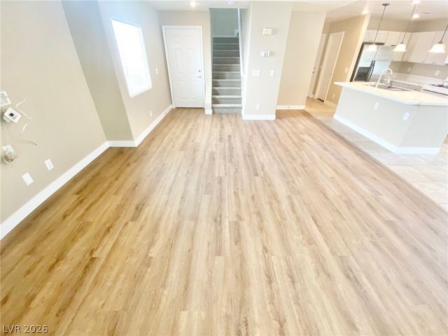 249 Soggy Ruff Way, Las Vegas, NV 89148