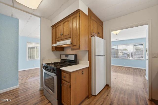 98 Begonia 98, Ventura, CA 93004