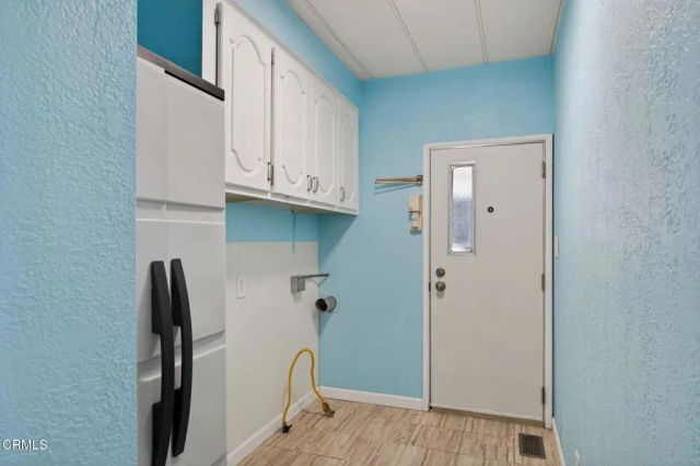 98 Begonia 98, Ventura, CA 93004