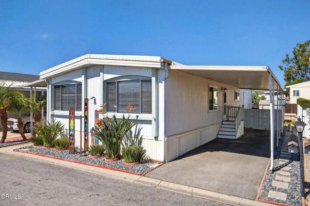 98 Begonia 98, Ventura, CA 93004