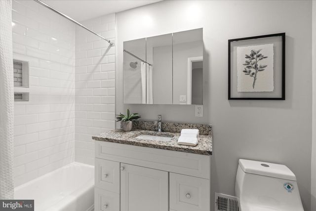 8403 W BOULEVARD DR, Alexandria, VA 22308