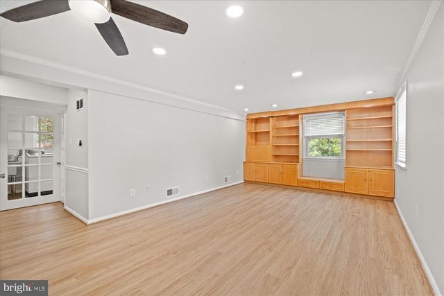 8403 W BOULEVARD DR, Alexandria, VA 22308