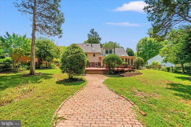 8403 W BOULEVARD DR, Alexandria, VA 22308