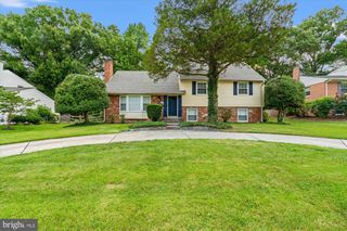 8403 W BOULEVARD DR, Alexandria, VA 22308