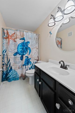 8586 Sunmont Drive, Anderson Twp, OH 45255
