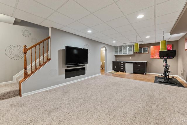 8586 Sunmont Drive, Anderson Twp, OH 45255