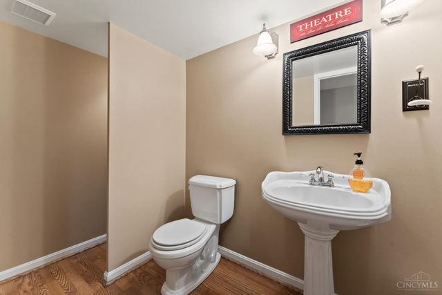8586 Sunmont Drive, Anderson Twp, OH 45255
