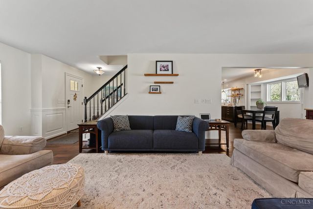 8586 Sunmont Drive, Anderson Twp, OH 45255