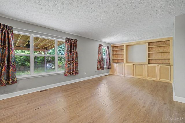 13 Wooded Ridge Drive, Batavia Twp, OH 45102