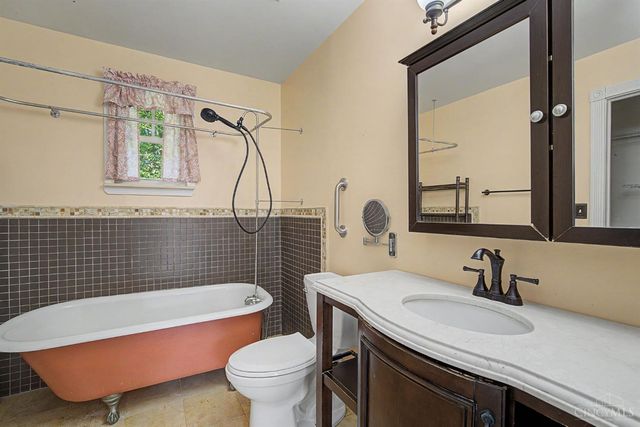 13 Wooded Ridge Drive, Batavia Twp, OH 45102