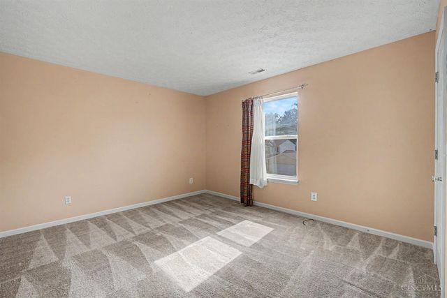 13 Wooded Ridge Drive, Batavia Twp, OH 45102