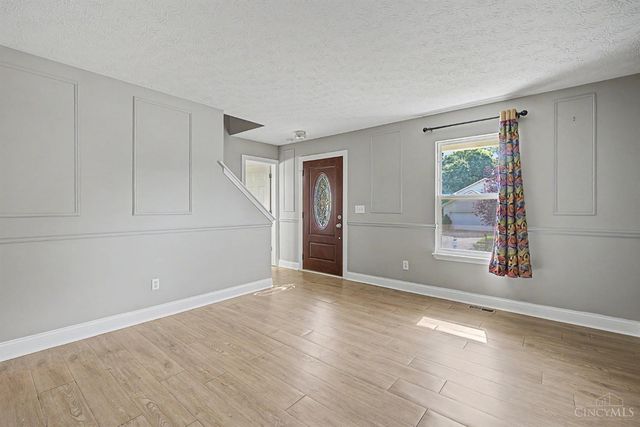 13 Wooded Ridge Drive, Batavia Twp, OH 45102