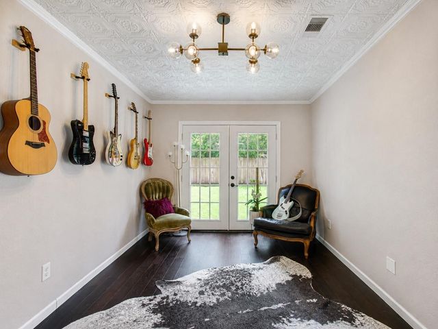 8647 Suburban Oaks Road, Houston, TX 77093