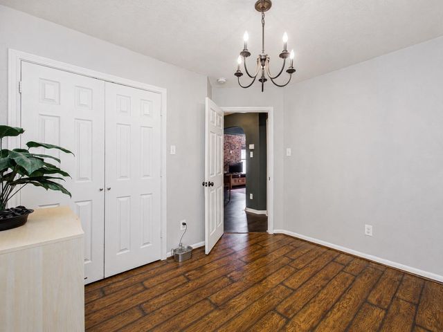 8647 Suburban Oaks Road, Houston, TX 77093