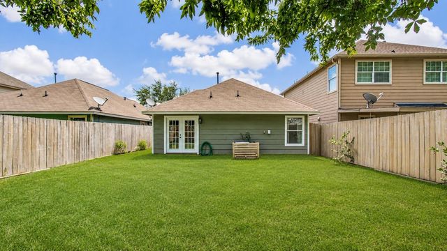 8647 Suburban Oaks Road, Houston, TX 77093
