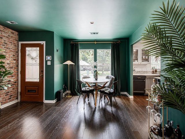 8647 Suburban Oaks Road, Houston, TX 77093