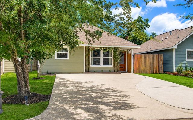 8647 Suburban Oaks Road, Houston, TX 77093