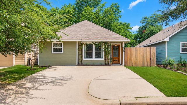 8647 Suburban Oaks Road, Houston, TX 77093
