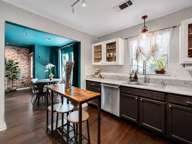 8647 Suburban Oaks Road, Houston, TX 77093