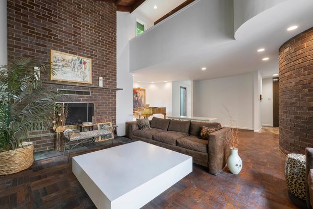 5250 ARLINGTON Avenue, New York City, NY 10471