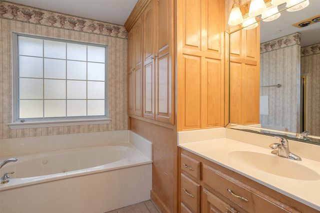 3813 Ponderosa Circle, Cleburne, TX 76031