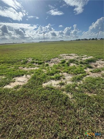 103 Golden Glow Street, Victoria, TX 77905