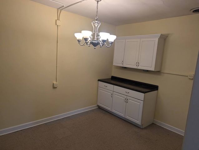 225 N NORTHWEST Highway, Palatine, IL 60067