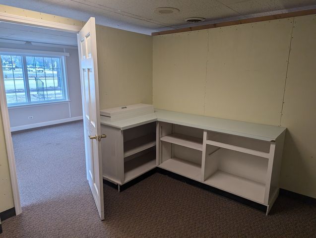 225 N NORTHWEST Highway, Palatine, IL 60067