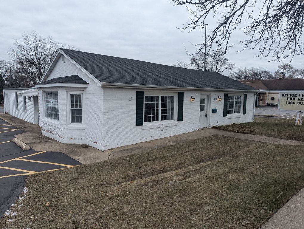 225 N NORTHWEST Highway, Palatine, IL 60067