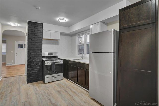 165 Washington Street, Mt Clemens, MI 48043